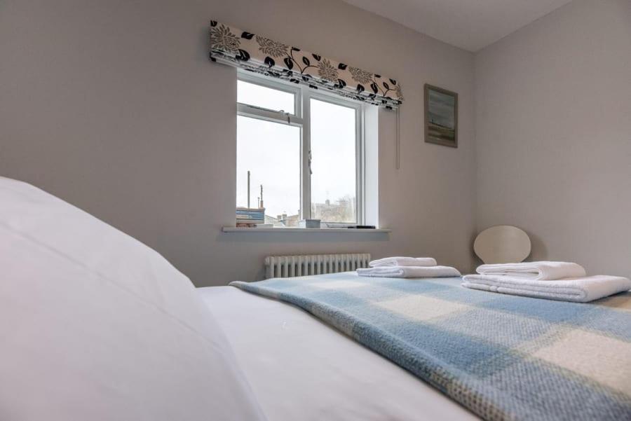 6 West Lane In Aldeburgh - Beautiful Cottage Near High Street Екстериор снимка