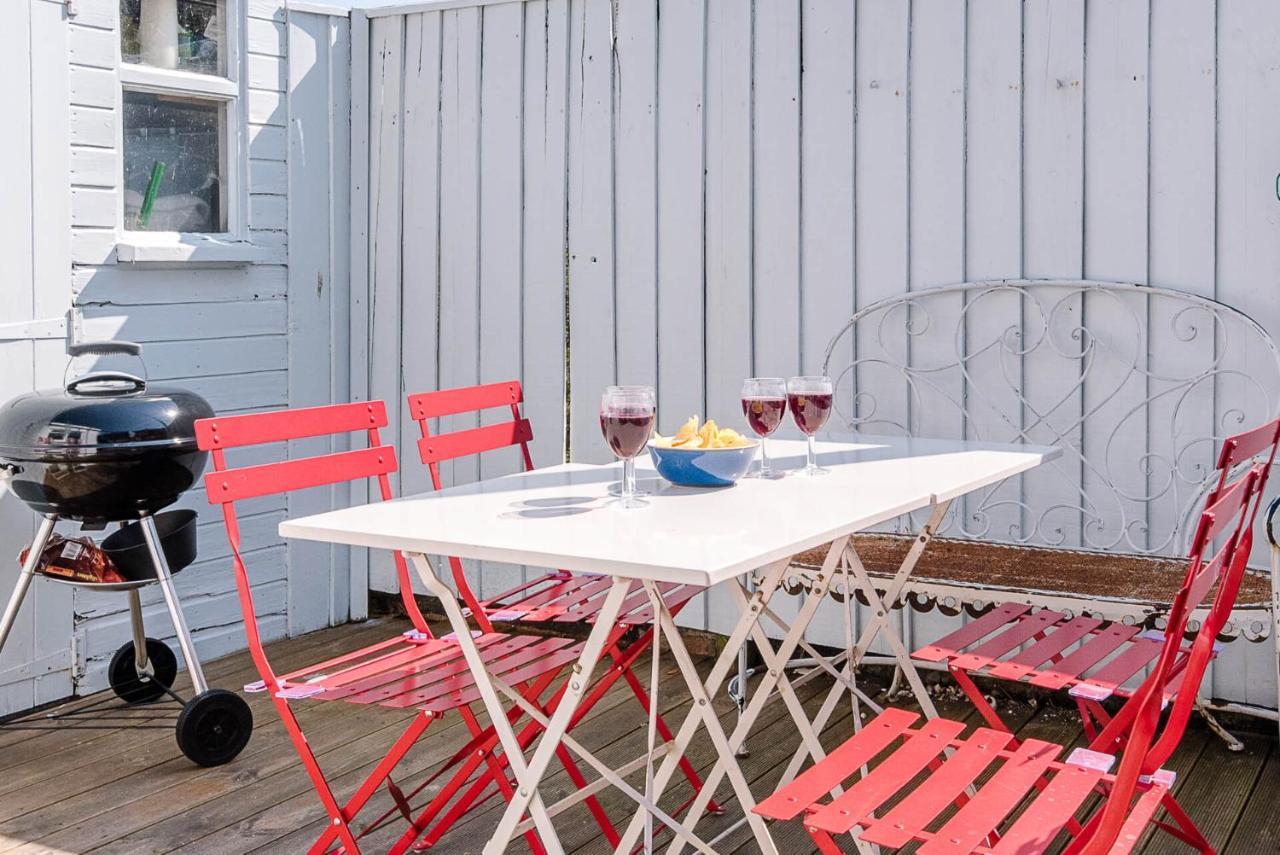 6 West Lane In Aldeburgh - Beautiful Cottage Near High Street Екстериор снимка
